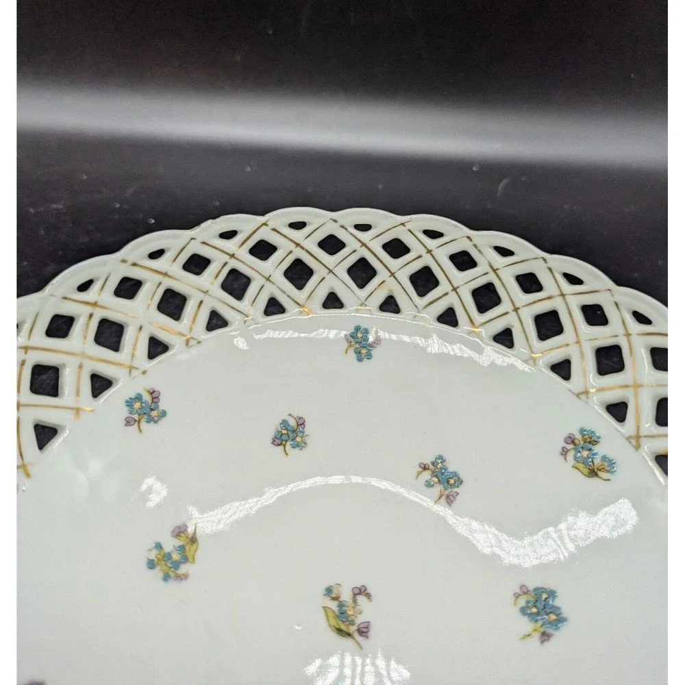 Vintage Pierced Porcelain Floral Pedestal Fruit Console Bowl Flower Floral 9